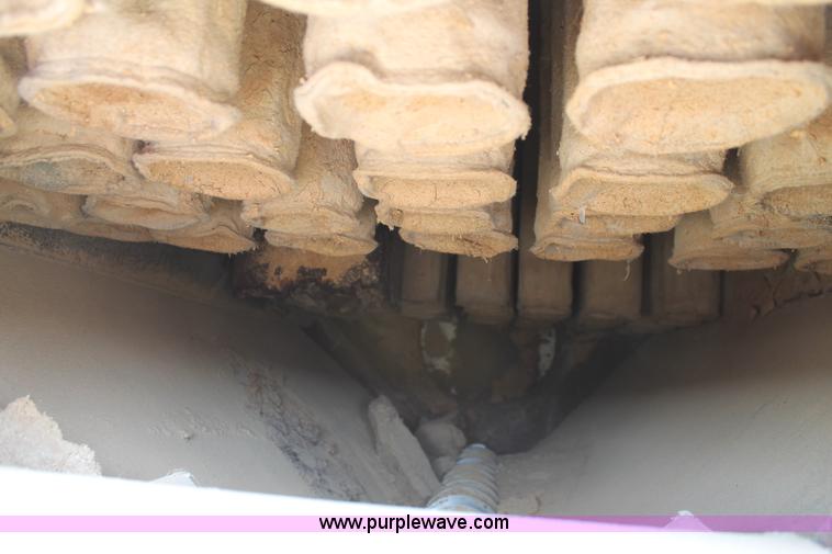 image for item AO9663 1989 Ford LTS9000 vacuum truck