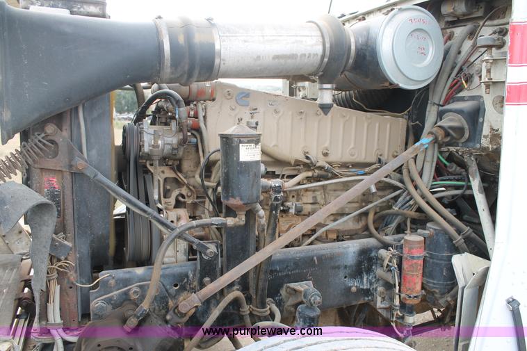 image for item AO9664 1987 Freightliner FLC-64T semi truck