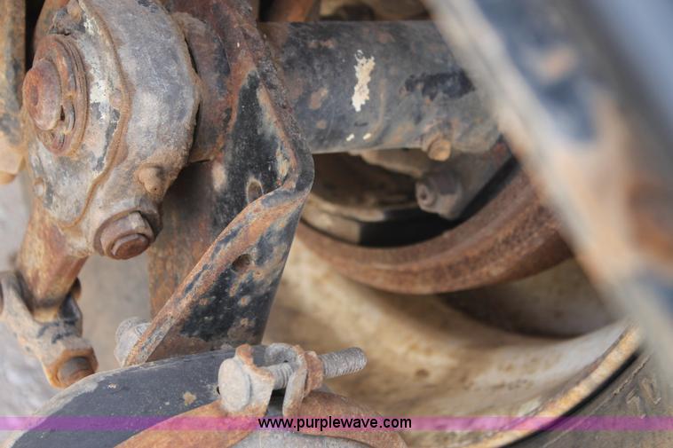 image for item AO9664 1987 Freightliner FLC-64T semi truck