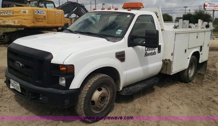 image for item AY9487 2008 Ford F350 Super Duty XL utility truck