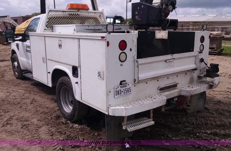 image for item AY9487 2008 Ford F350 Super Duty XL utility truck