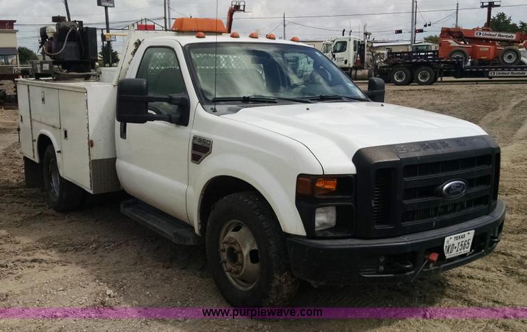 image for item AY9487 2008 Ford F350 Super Duty XL utility truck