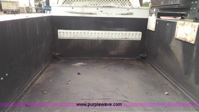 image for item AY9487 2008 Ford F350 Super Duty XL utility truck