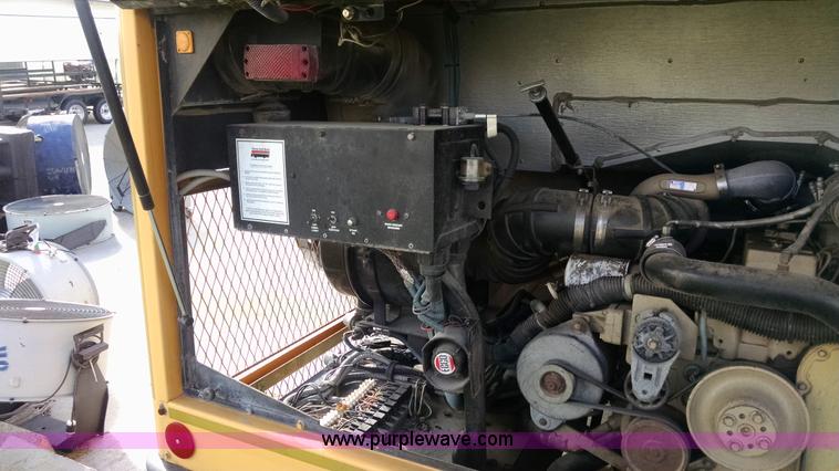 image for item AY9489 1998 Thomas Built school bus