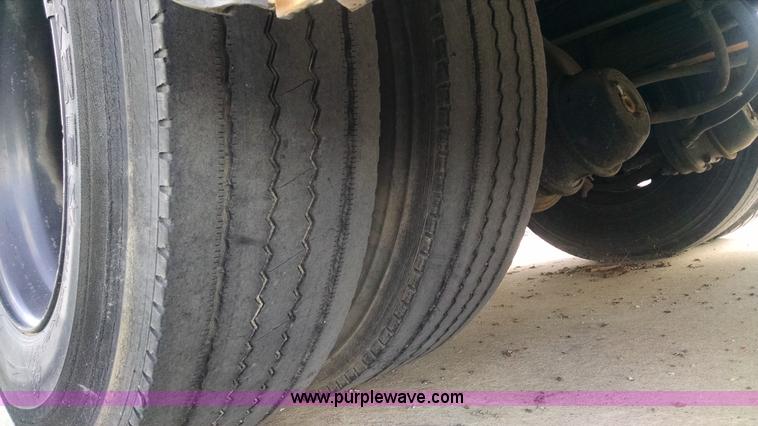 image for item AY9489 1998 Thomas Built school bus