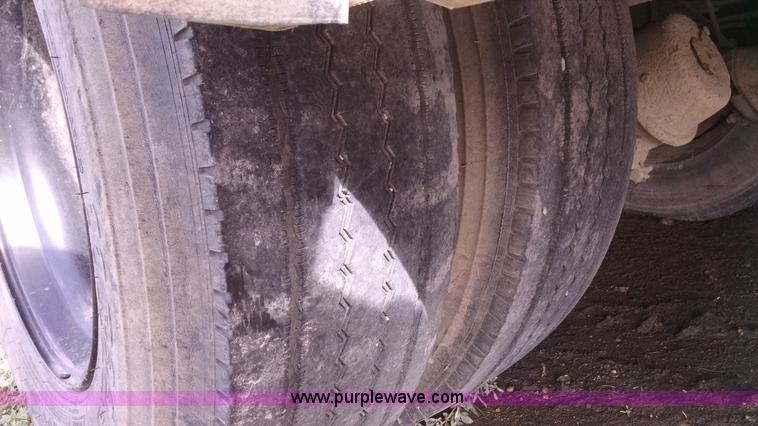 image for item AY9490 1996 Thomas Built school bus