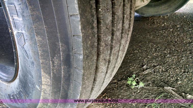 image for item AY9490 1996 Thomas Built school bus