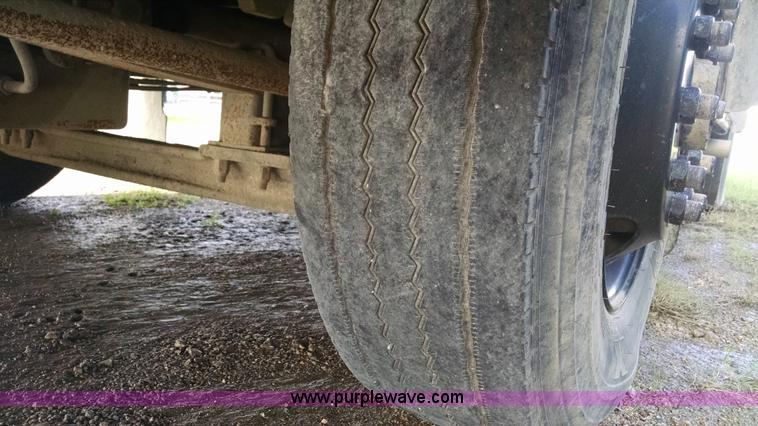 image for item AY9490 1996 Thomas Built school bus