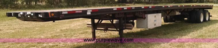 image for item AY9497 2007 Fontaine flatbed trailer