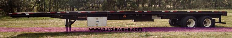 image for item AY9497 2007 Fontaine flatbed trailer