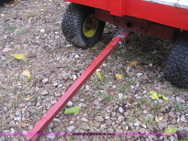 image for item BD9690 Mini parade hay wagon