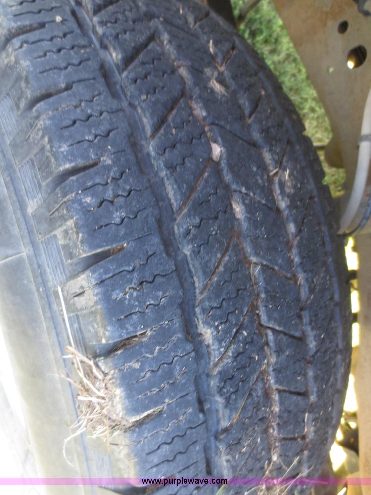 image for item D2171 2004 Ford F250 SuperCab pickup truck