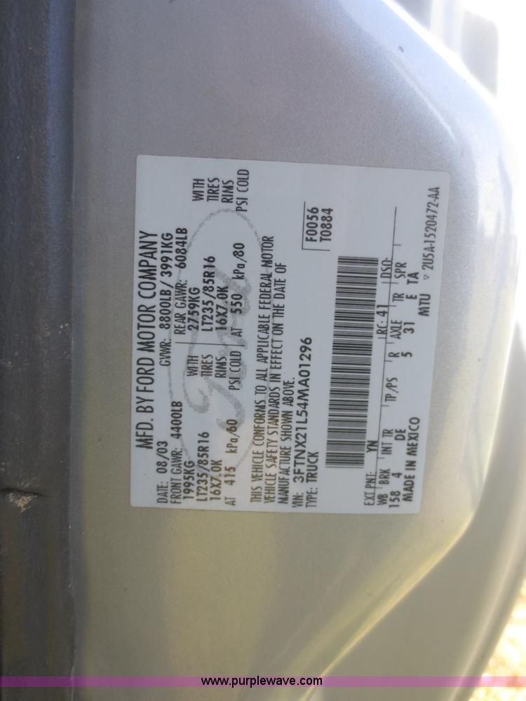 image for item D2171 2004 Ford F250 SuperCab pickup truck