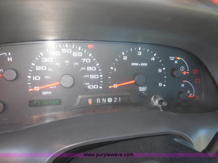 image for item D2171 2004 Ford F250 SuperCab pickup truck