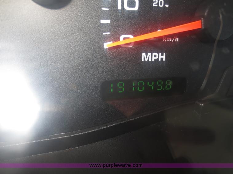 image for item D2171 2004 Ford F250 SuperCab pickup truck