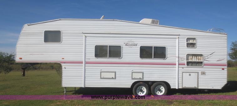 image for item D2173 2000 Fleetwood 2855 Terry RV