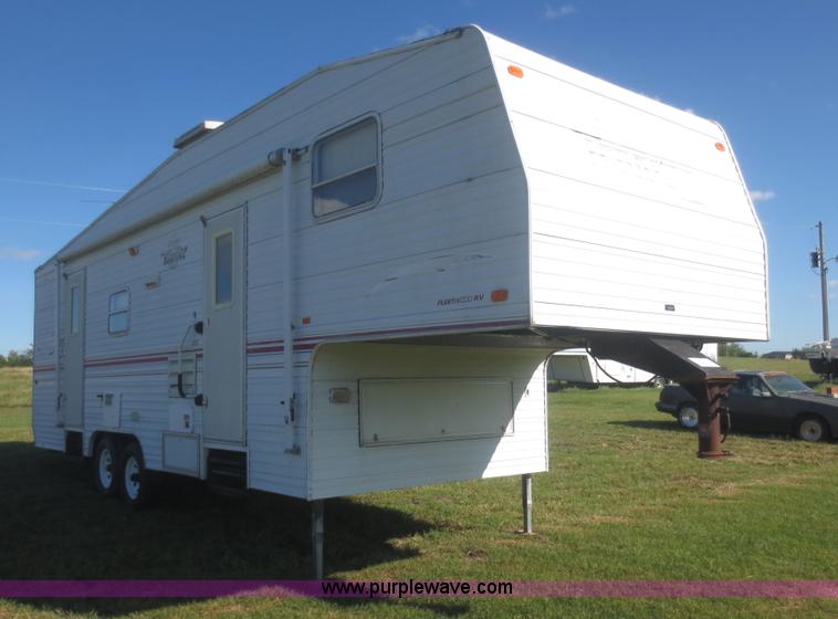 image for item D2173 2000 Fleetwood 2855 Terry RV