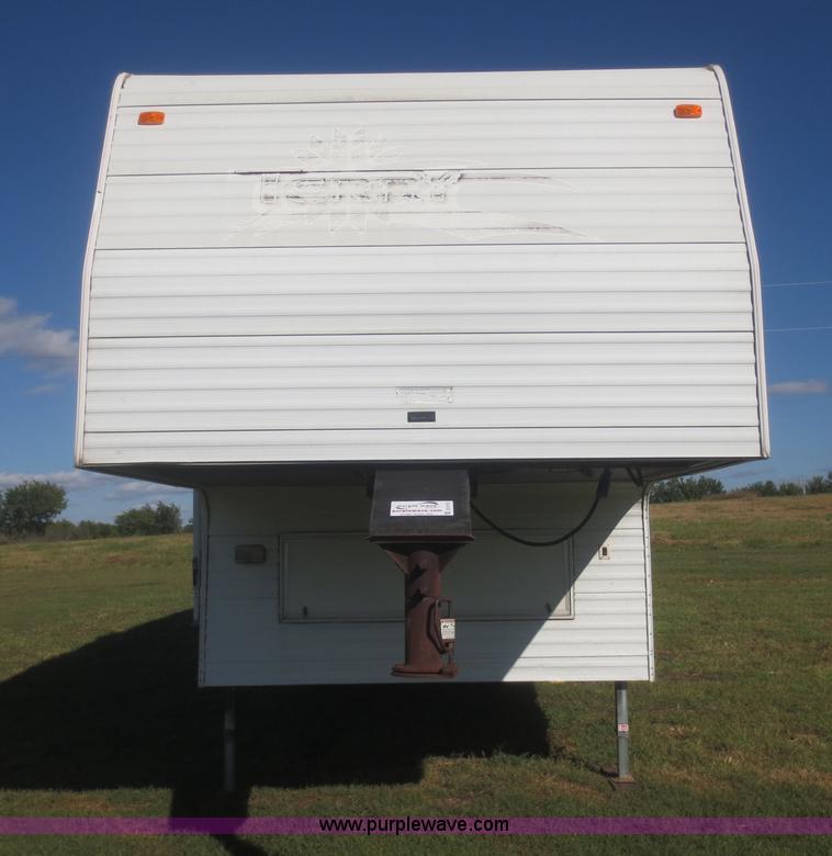 image for item D2173 2000 Fleetwood 2855 Terry RV