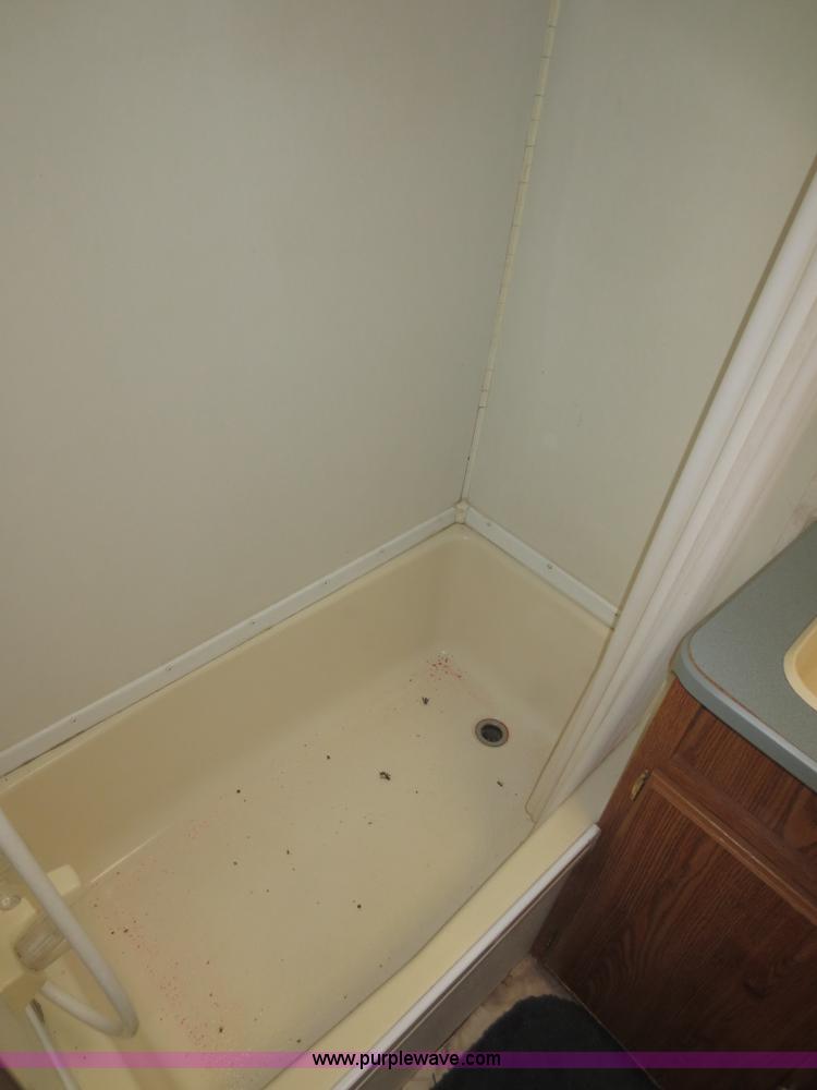 image for item D2173 2000 Fleetwood 2855 Terry RV