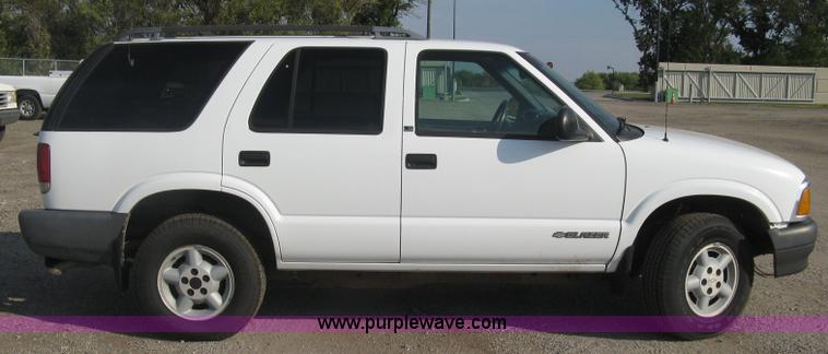 image for item E7993 1996 Chevrolet Blazer LS SUV