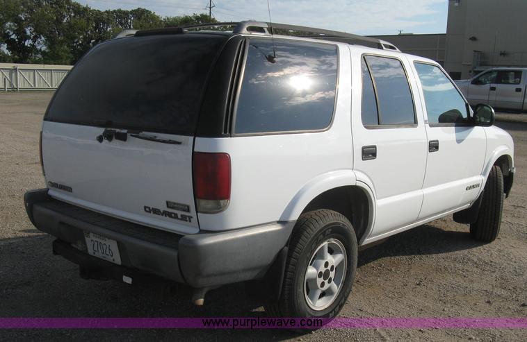 image for item E7993 1996 Chevrolet Blazer LS SUV