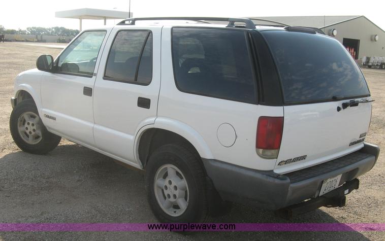 image for item E7993 1996 Chevrolet Blazer LS SUV