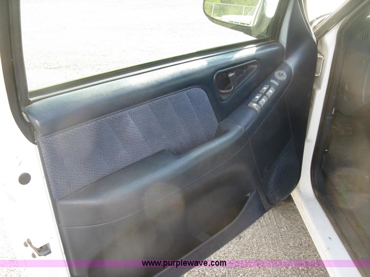 image for item E7993 1996 Chevrolet Blazer LS SUV