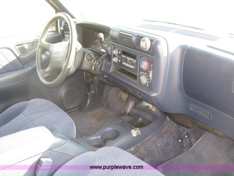 image for item E7993 1996 Chevrolet Blazer LS SUV