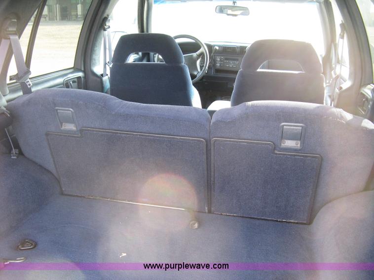 image for item E7993 1996 Chevrolet Blazer LS SUV