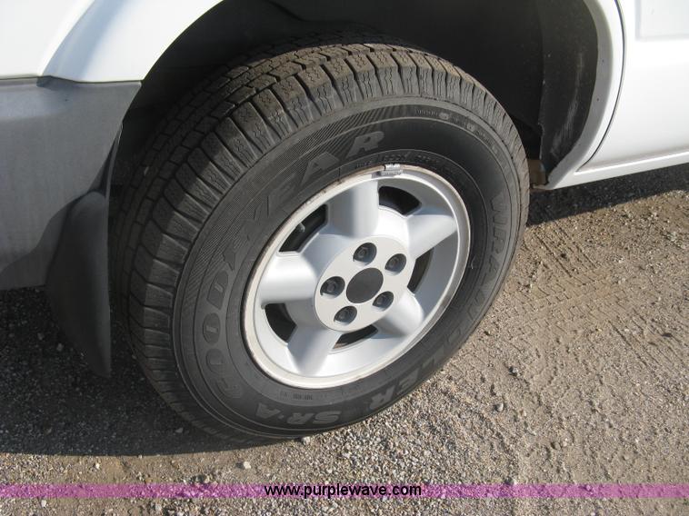 image for item E7993 1996 Chevrolet Blazer LS SUV