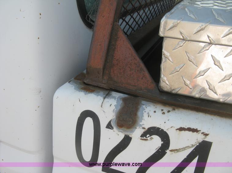 image for item E7994 1993 Ford F250 XL pickup truck