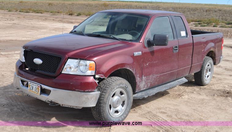 image for item F2067 2006 Ford F150 SuperCab pickup truck