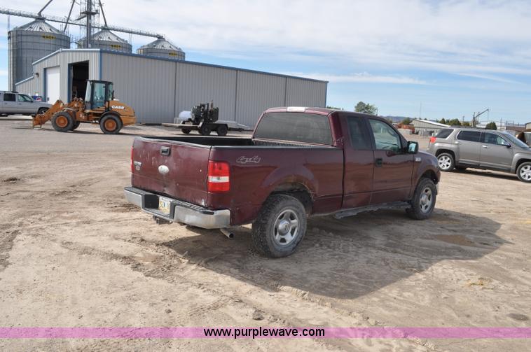 image for item F2067 2006 Ford F150 SuperCab pickup truck