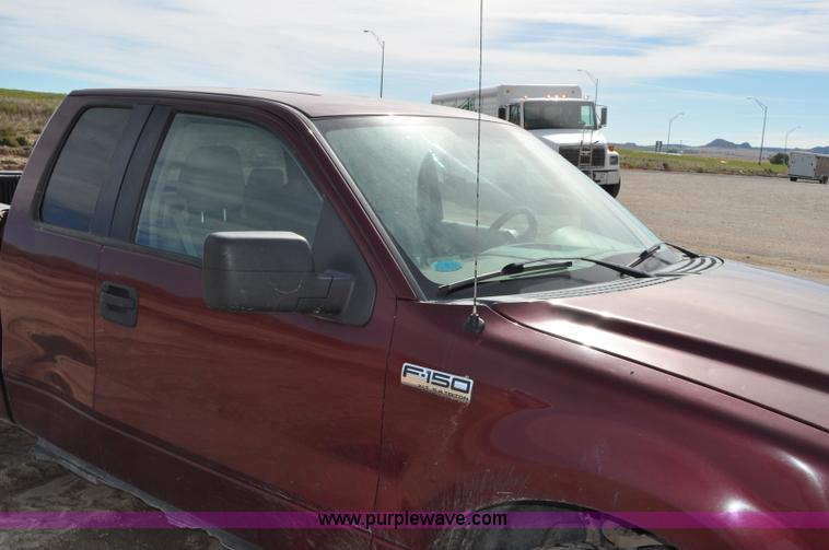 image for item F2067 2006 Ford F150 SuperCab pickup truck