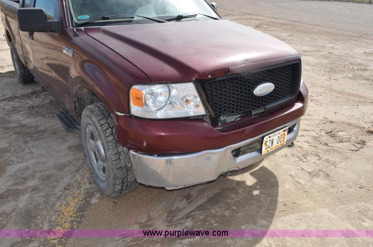 image for item F2067 2006 Ford F150 SuperCab pickup truck