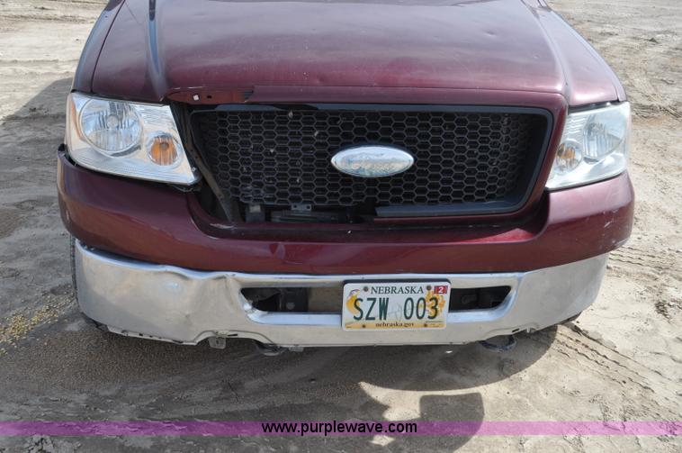 image for item F2067 2006 Ford F150 SuperCab pickup truck