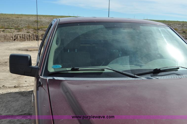 image for item F2067 2006 Ford F150 SuperCab pickup truck