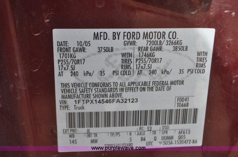 image for item F2067 2006 Ford F150 SuperCab pickup truck