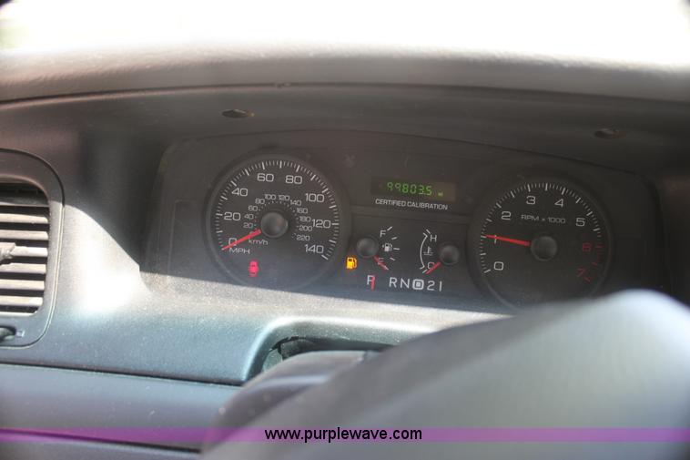 image for item F3278 2006 Ford Crown Victoria Police Interceptor