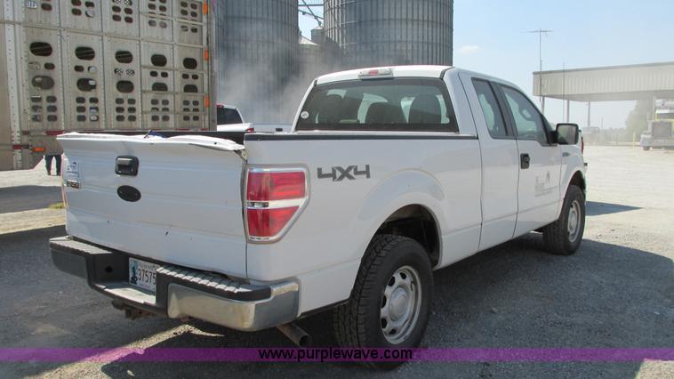 image for item G9086 2010 Ford F150 XL SuperCab pickup truck
