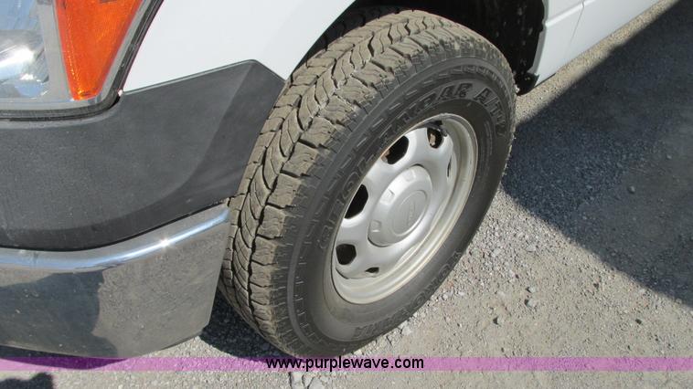 image for item G9086 2010 Ford F150 XL SuperCab pickup truck