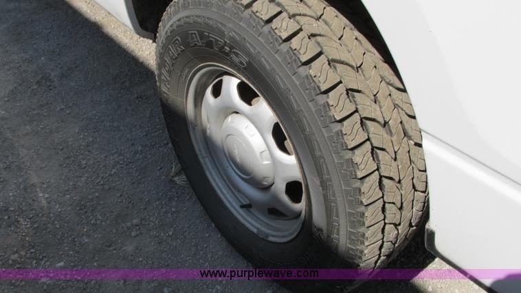 image for item G9086 2010 Ford F150 XL SuperCab pickup truck