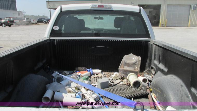 image for item G9086 2010 Ford F150 XL SuperCab pickup truck