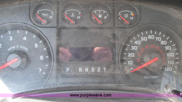 image for item G9086 2010 Ford F150 XL SuperCab pickup truck