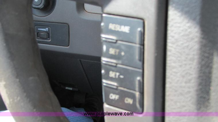 image for item G9086 2010 Ford F150 XL SuperCab pickup truck