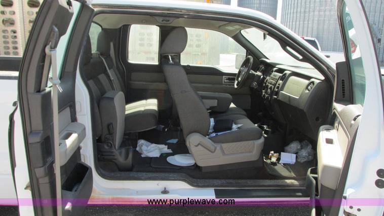 image for item G9086 2010 Ford F150 XL SuperCab pickup truck