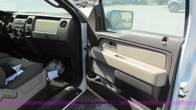 image for item G9086 2010 Ford F150 XL SuperCab pickup truck