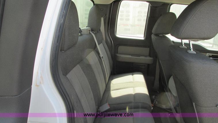 image for item G9086 2010 Ford F150 XL SuperCab pickup truck