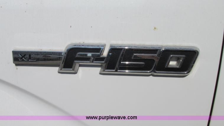 image for item G9086 2010 Ford F150 XL SuperCab pickup truck