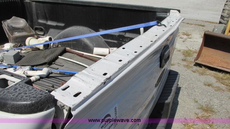 image for item G9086 2010 Ford F150 XL SuperCab pickup truck